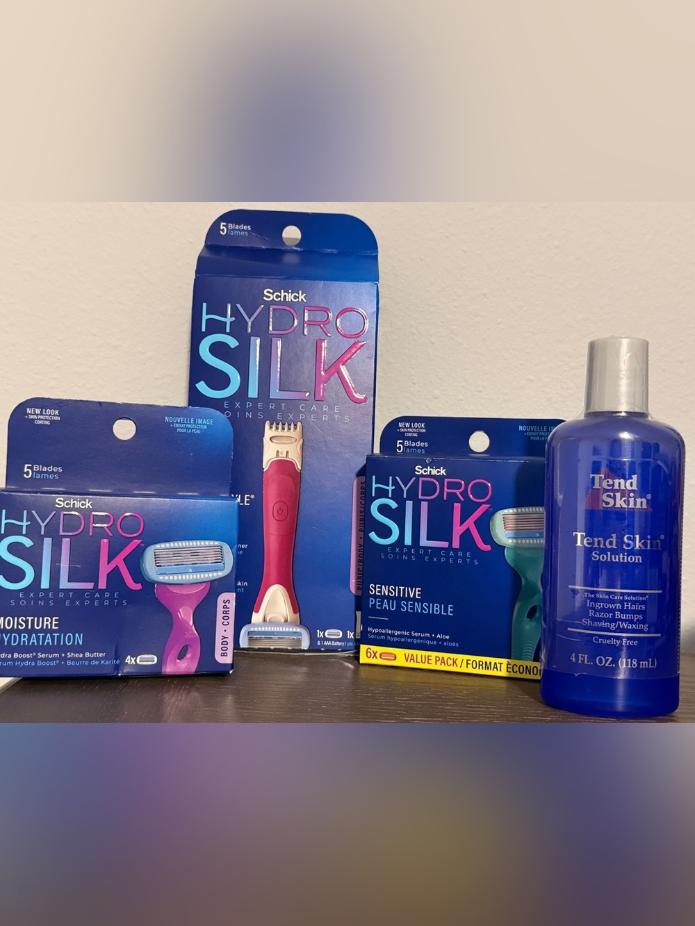 chic Hydro Silk Kids Razor & Refill Packs with Blue Aftercare Bottle
